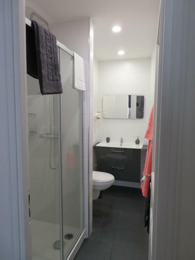 Apartment Bellevue อูเบแทร์-ซัวร์-ดรอนน์ ภายนอก รูปภาพ